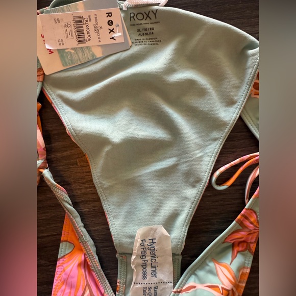 Roxy Tropical Floral Bikini NWT! L/XL - Picture 3 of 4